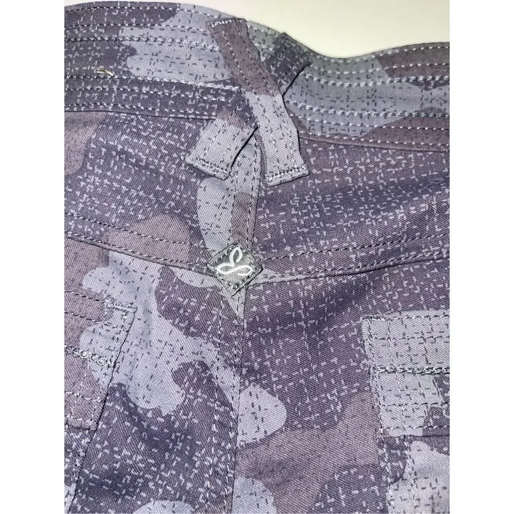 PrAna Shorts Womens Size 2 Gray Camo Casual Lightweight Utility Pockets Outdoors